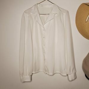Classic White Collared Long Sleeve Button Blouse
